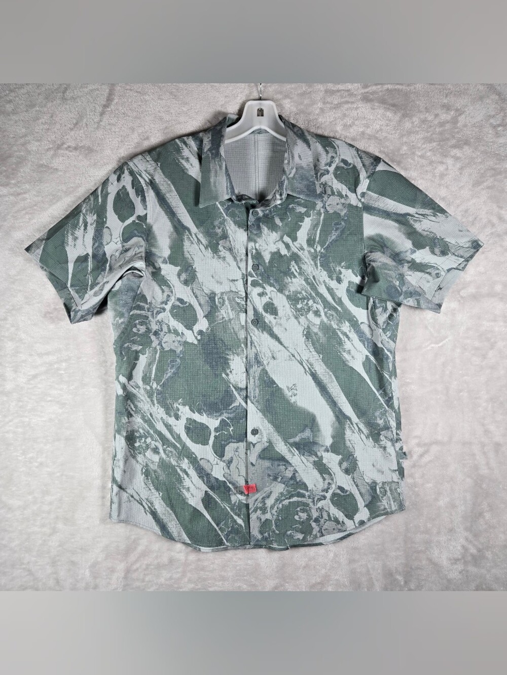 Lululemon Airing Easy Short Sleeve Shirt Mens Large Performance Vented Green